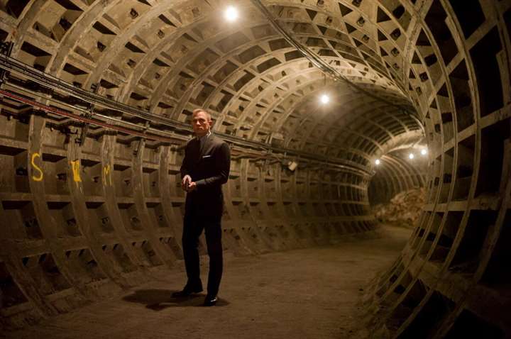Кадр 1 из 007: Координаты «Скайфолл» 007: Координаты «Скайфолл» (2012) Постер 1