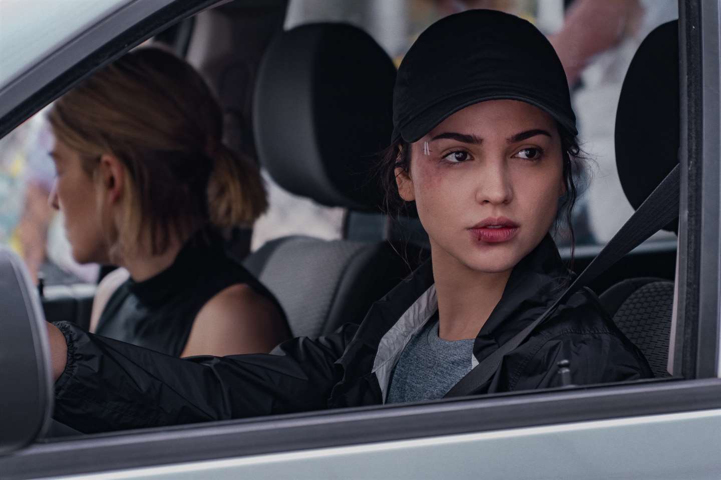 Кадр 4 из Аферистка Аферистка (2020) Постер 4