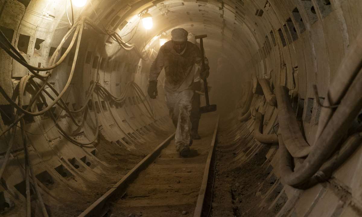 Кадр 2 из Чернобыль Чернобыль (2019) Постер 2