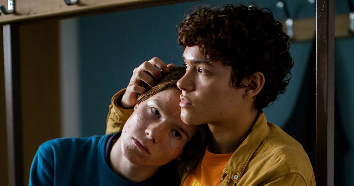 Кадр 6 из Молодые монархи Молодые монархи (2021) Постер 6