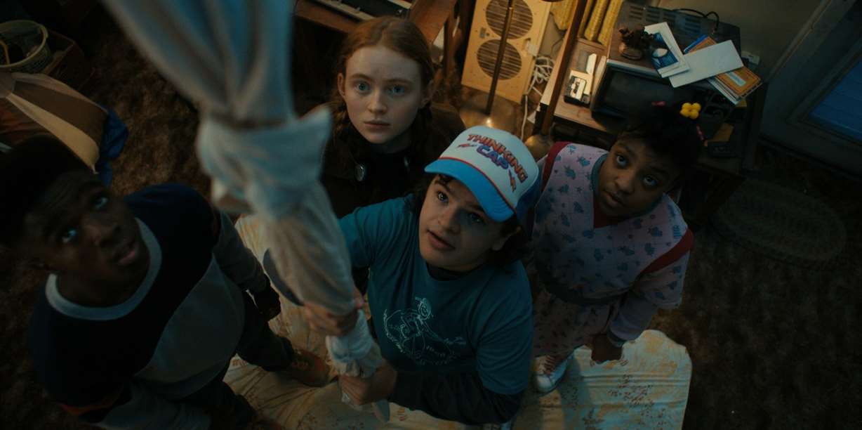 Кадр 4 из Очень странные дела Очень странные дела (2016) Постер 4