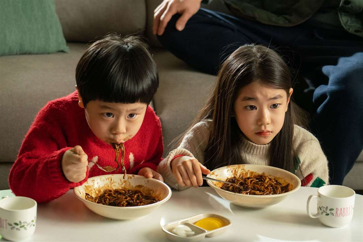 Кадр 4 из Подмена Подмена (2023) Постер 4