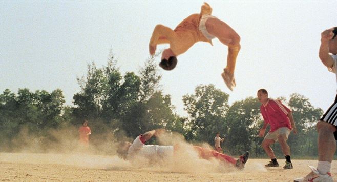 Кадр 6 из Убойный футбол Убойный футбол (2001) Постер 6