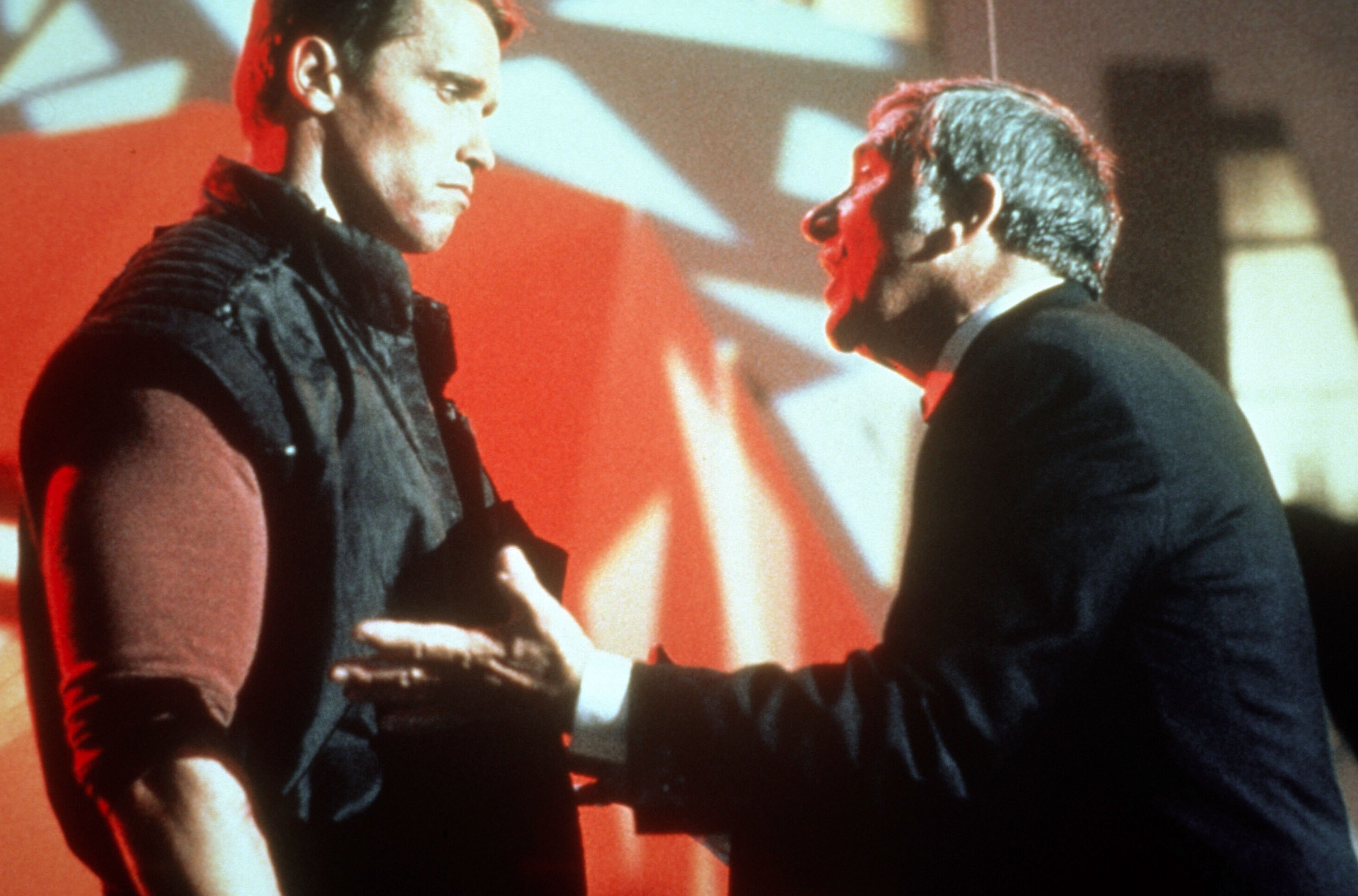 Кадр 6 из Бегущий человек Бегущий человек (1987) Постер 6