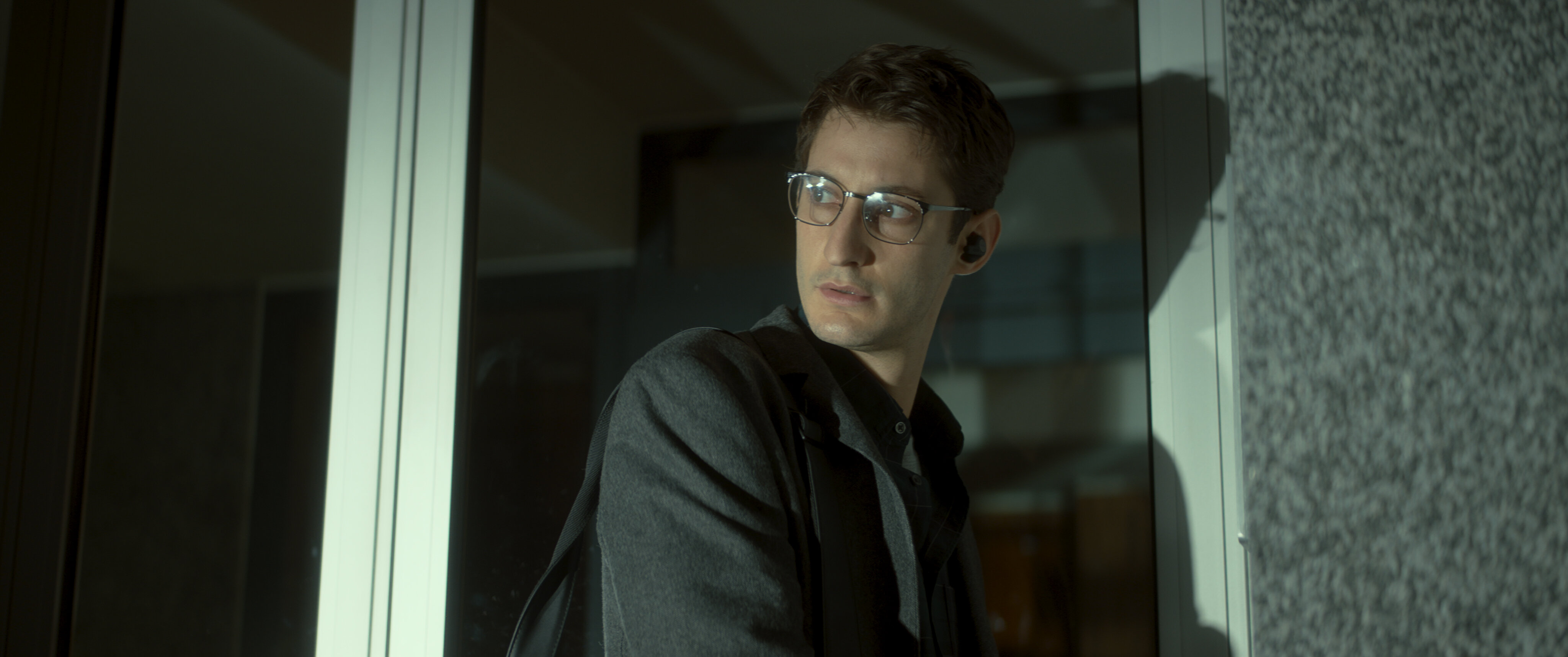 Кадр 2 из Черный ящик Черный ящик (2020) Постер 2