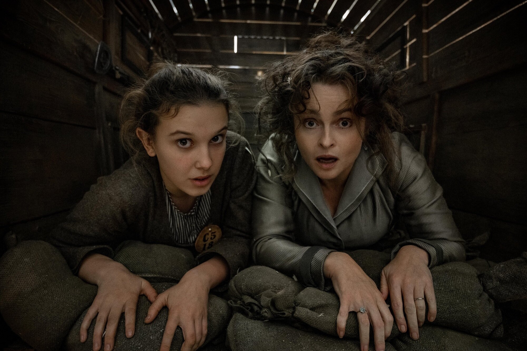 Кадр 3 из Энола Холмс 2 Энола Холмс 2 (2022) Постер 3