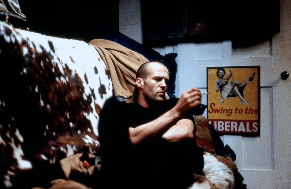 Кадр 1 из Карты, деньги, два ствола Карты, деньги, два ствола (1998) Постер 1