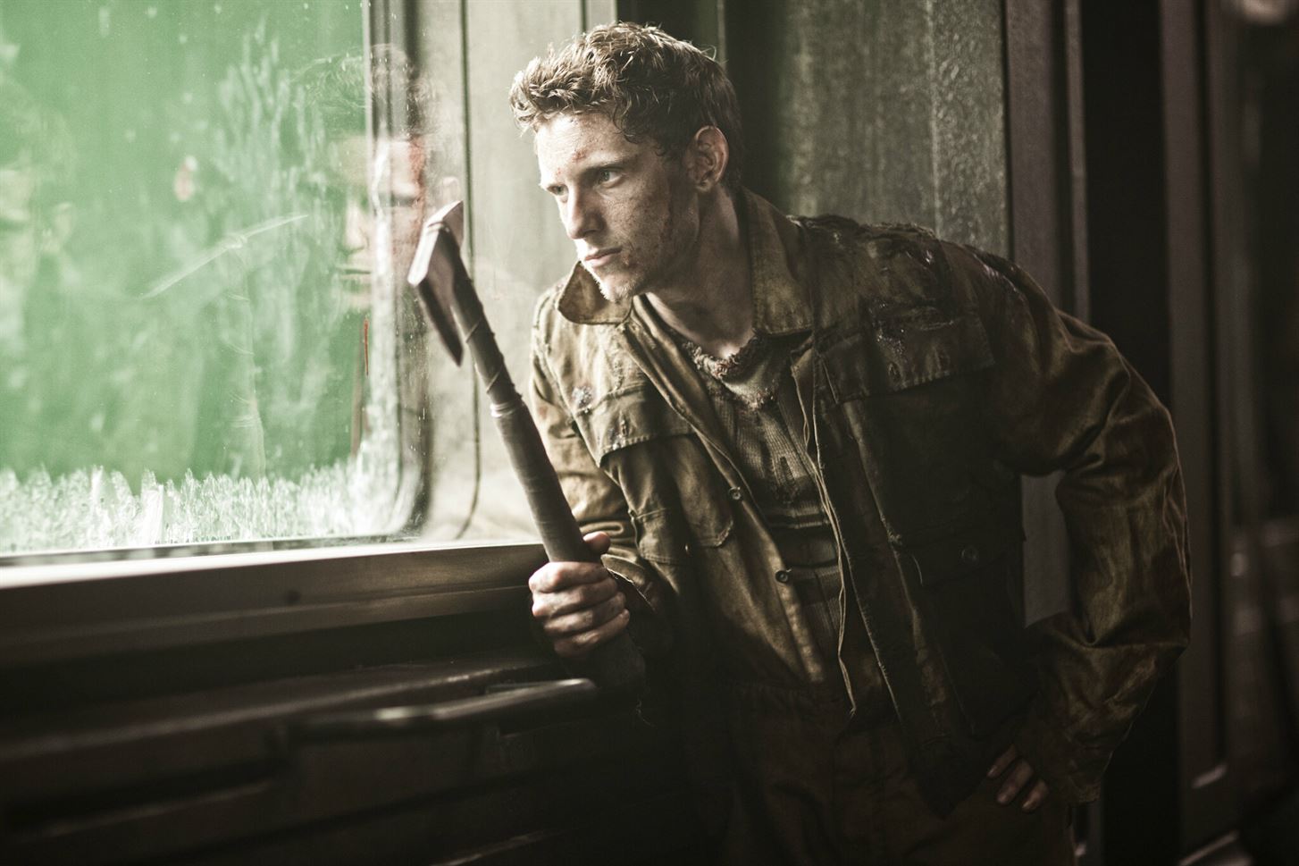 Кадр 1 из Сквозь снег Сквозь снег (2013) Постер 1