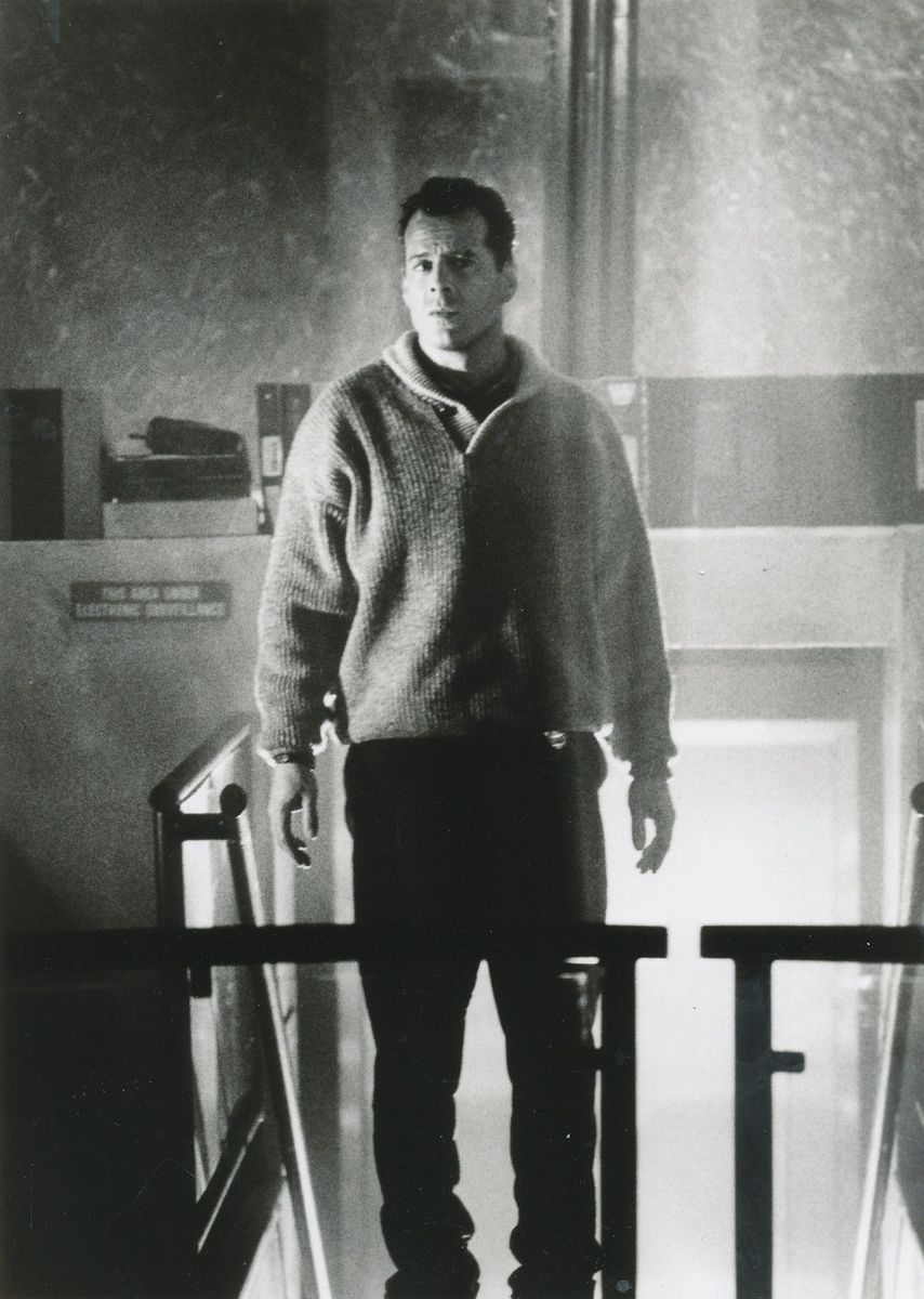 Кадр 5 из Крепкий орешек 2 Крепкий орешек 2 (1990) Постер 5