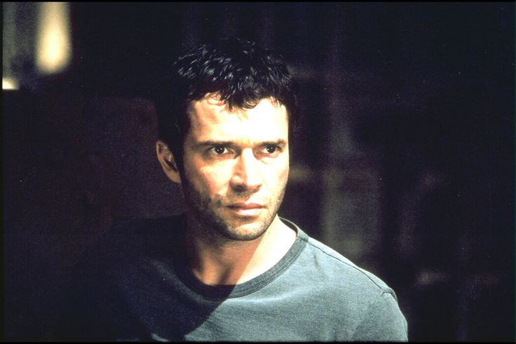 Кадр 5 из Обитель зла Обитель зла (2002) Постер 5