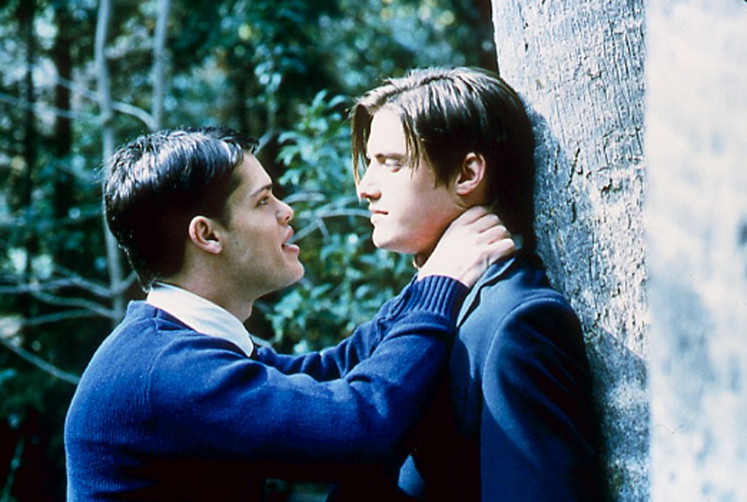 Кадр 2 из Чернокнижник: Новое поколение Чернокнижник: Новое поколение (2001) Постер 2