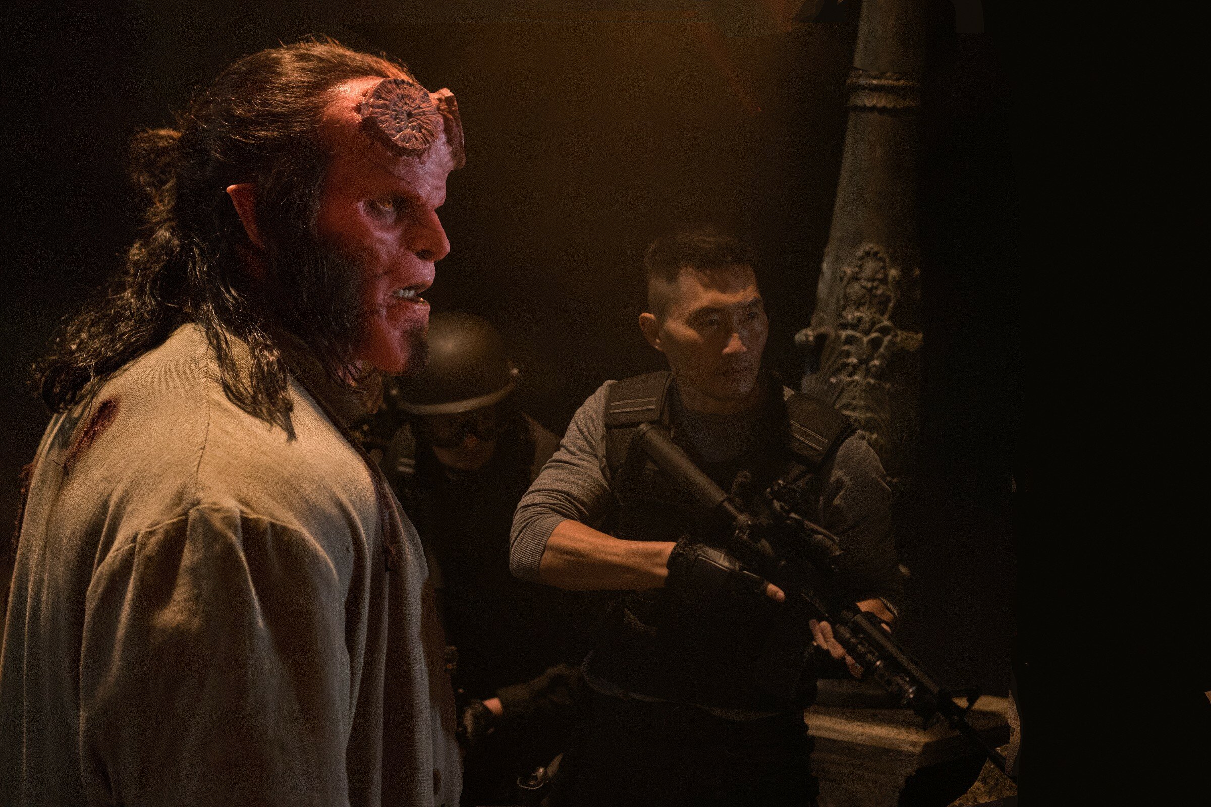 Кадр 3 из Хеллбой Хеллбой (2019) Постер 3