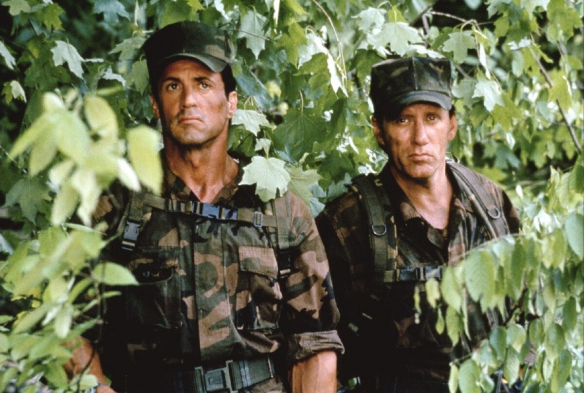 Кадр 2 из Специалист Специалист (1994) Постер 2