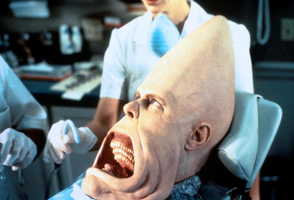 Кадр 5 из Яйцеголовые Яйцеголовые (1993) Постер 5