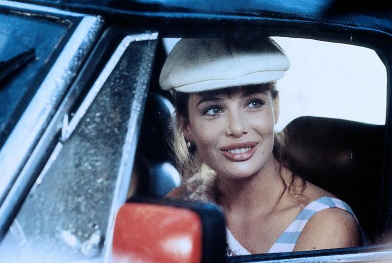 Кадр 4 из Женщина в красном Женщина в красном (1984) Постер 4