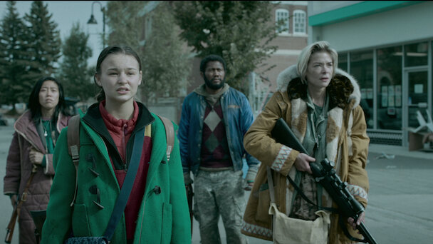 Кадр 5 из Чёрное лето Чёрное лето (2019) Постер 5