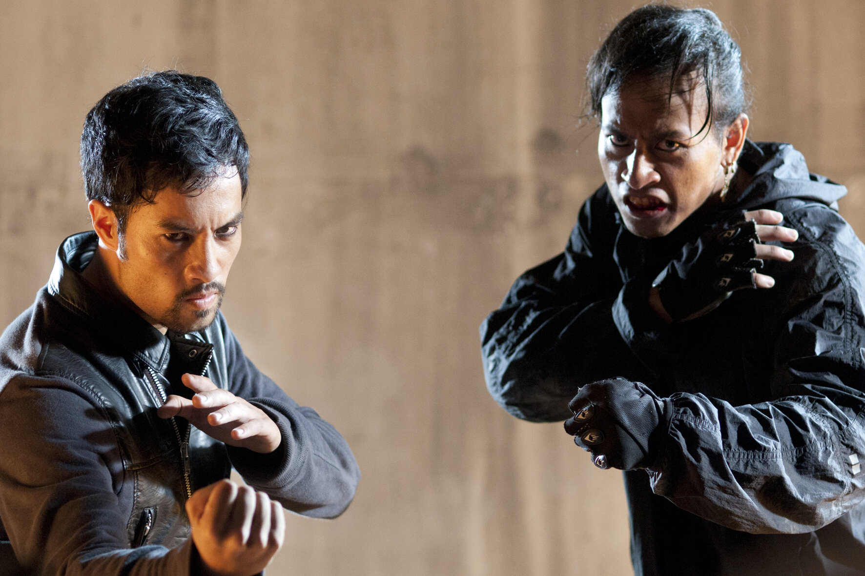 Кадр 2 из Честь дракона 2 Честь дракона 2 (2013) Постер 2