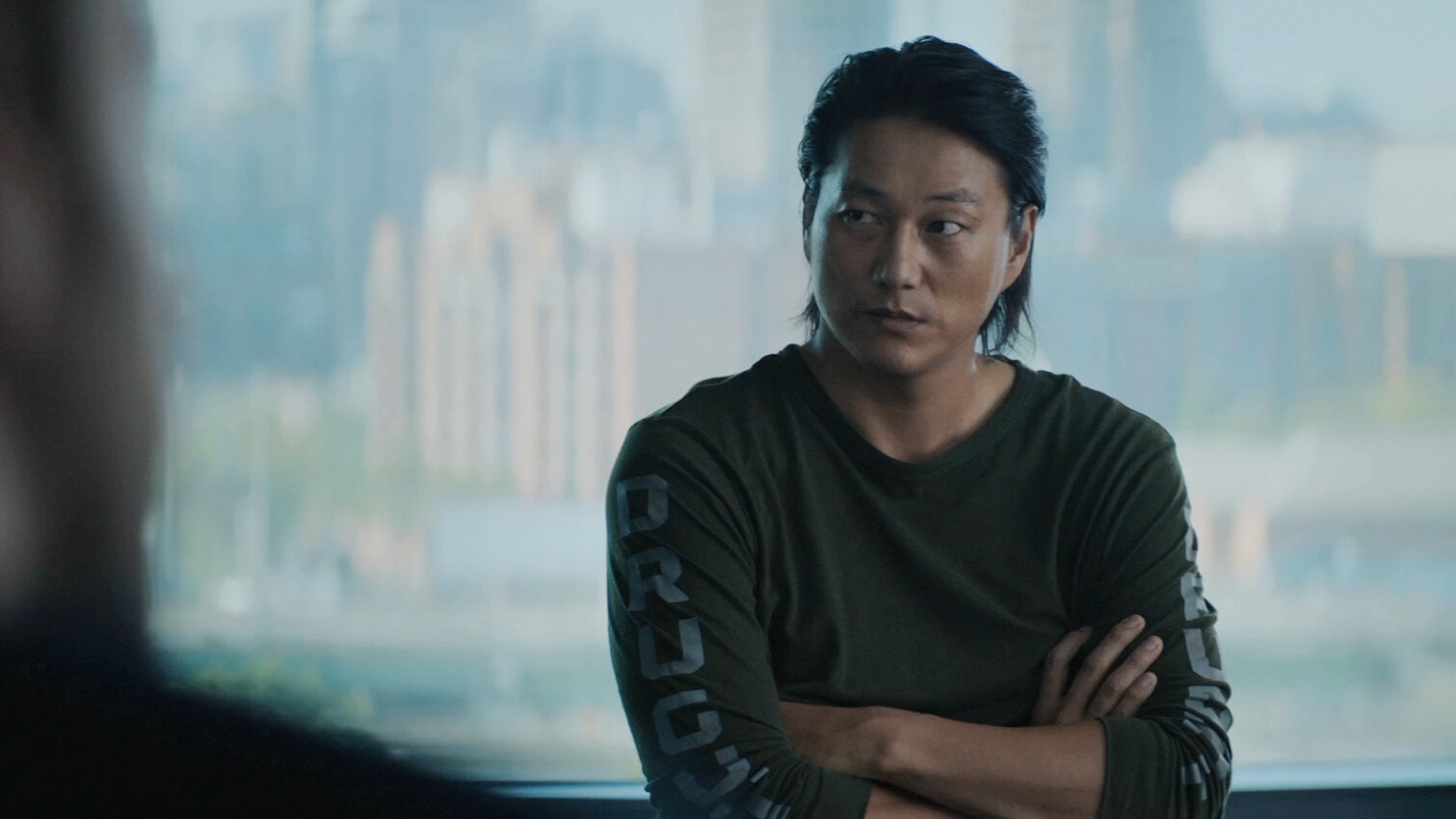 Кадр 7 из Код 8 Код 8 (2019) Постер 7