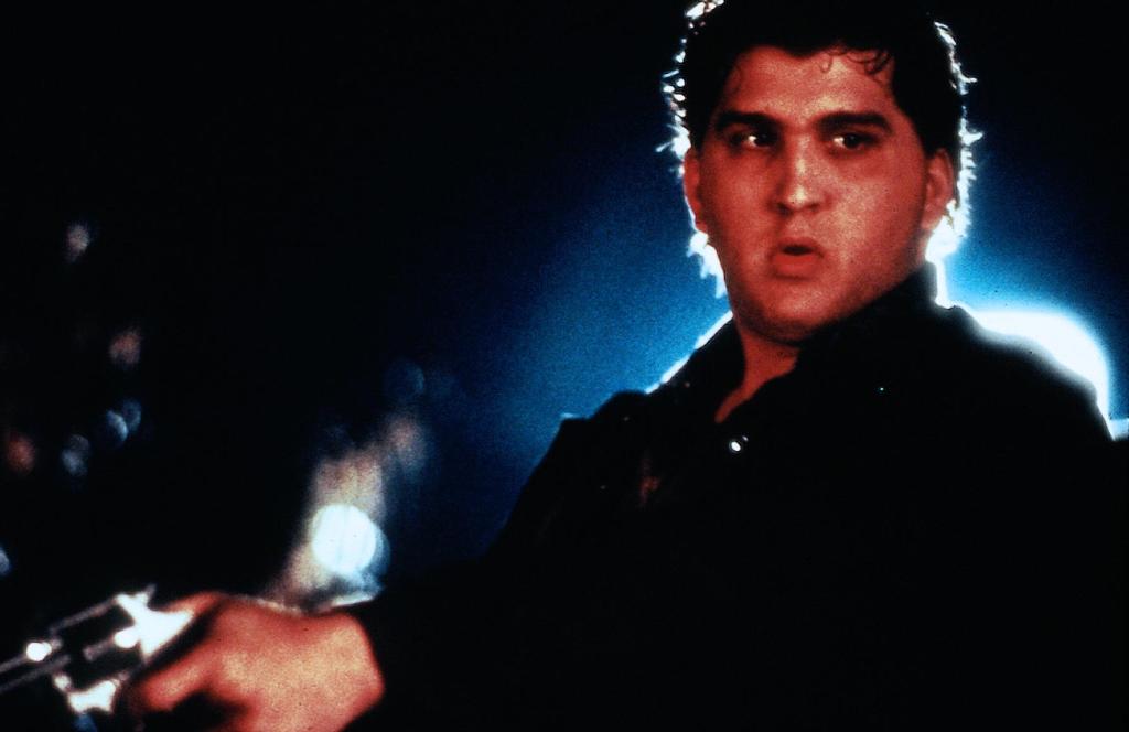 Кадр 2 из На берегу реки На берегу реки (1986) Постер 2