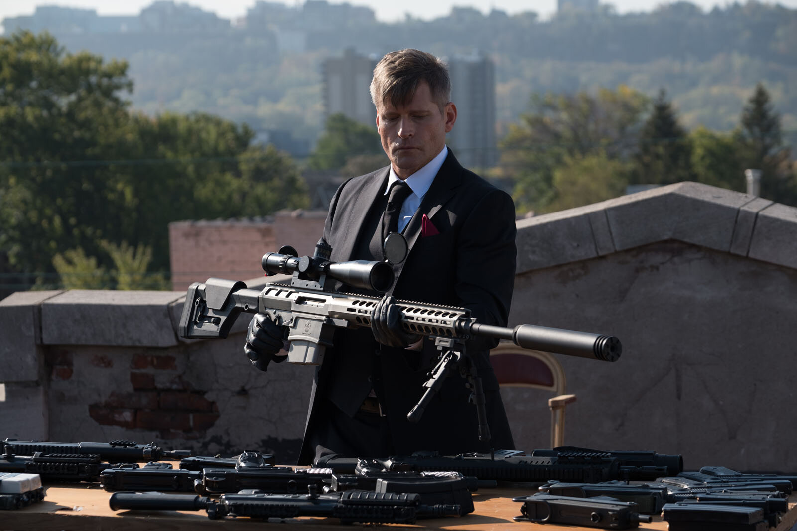 Кадр 2 из Киллер по вызову Киллер по вызову (2019) Постер 2