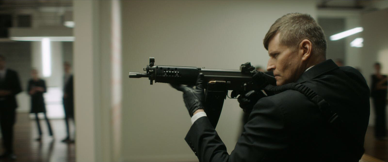 Кадр 6 из Киллер по вызову Киллер по вызову (2019) Постер 6