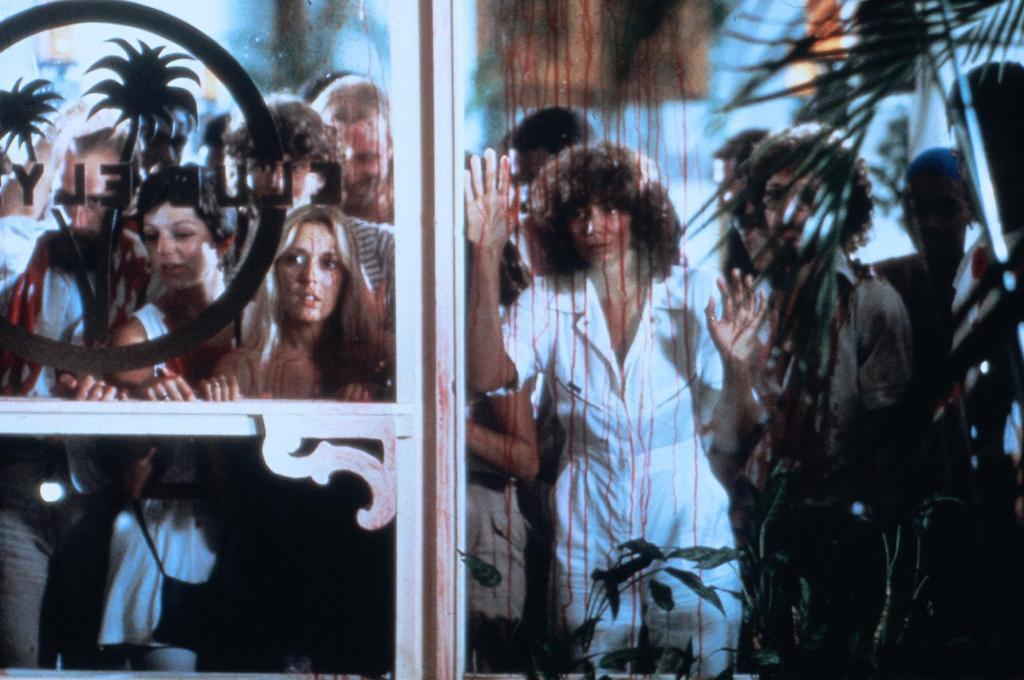 Кадр 3 из Пираньи 2: Нерест Пираньи 2: Нерест (1982) Постер 3
