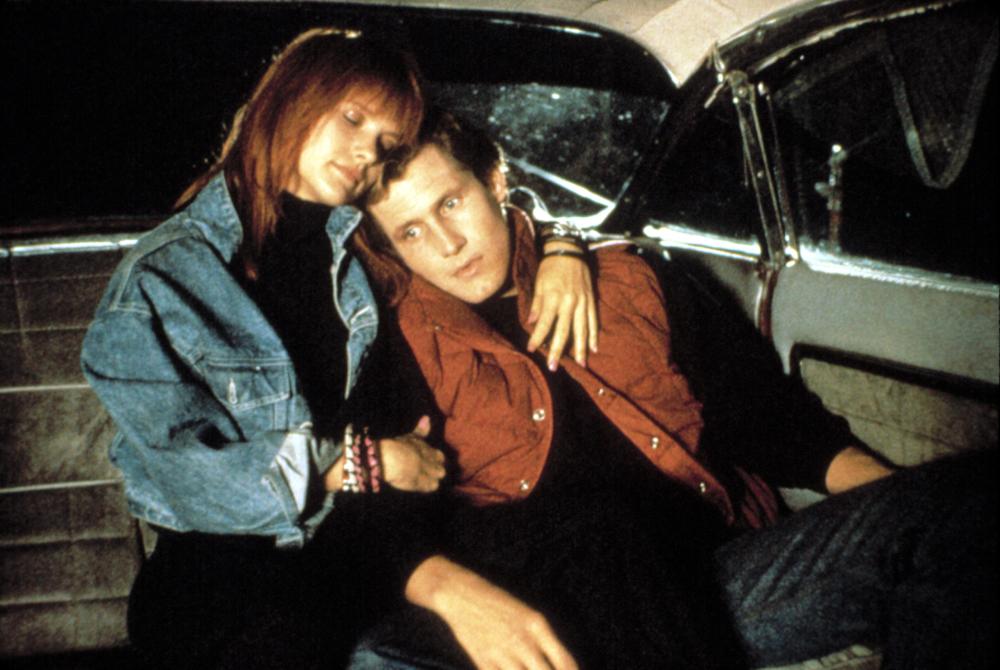 Кадр 3 из Возвращение живых мертвецов 2 Возвращение живых мертвецов 2 (1987) Постер 3